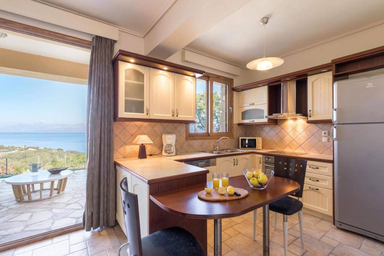 Villa Pietra Gialla By Rodostamo Collection Kassiopi Eksteriør billede